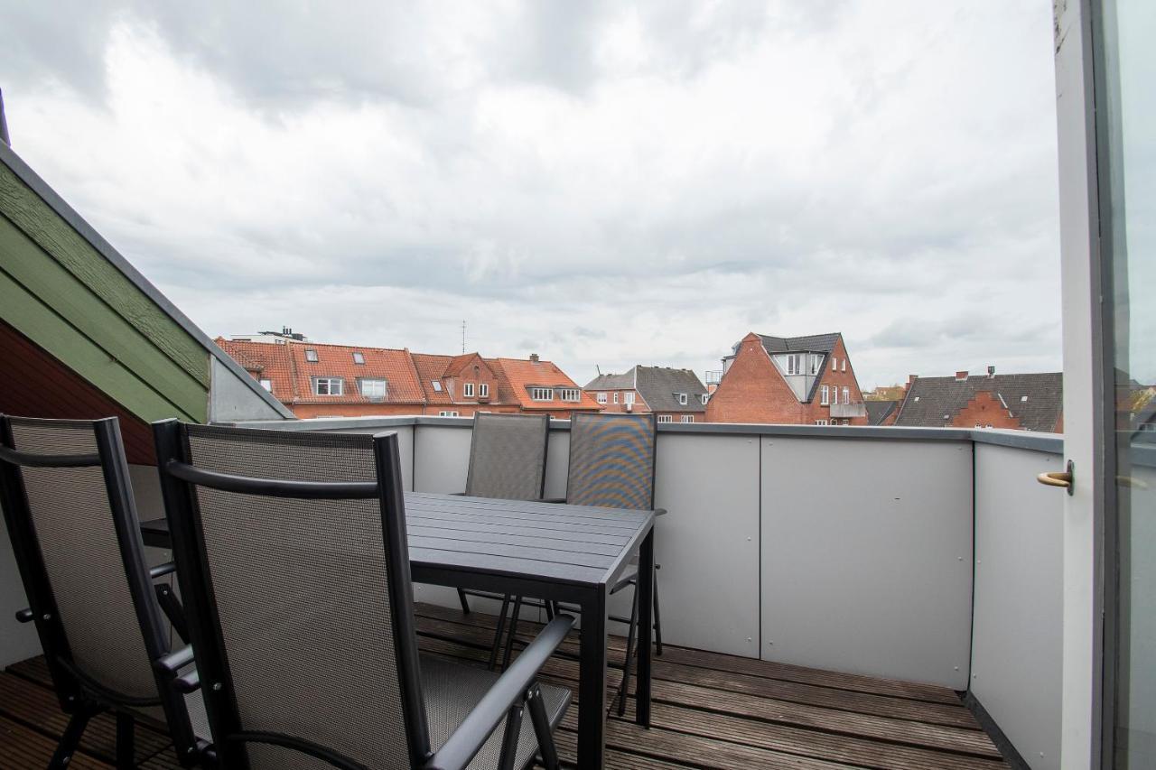 Stylish Two Floor Deluxe Apartment - 2 Bedroom Sønderborg Zewnętrze zdjęcie